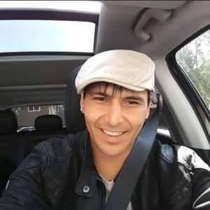 Meet your Posher, Charlie